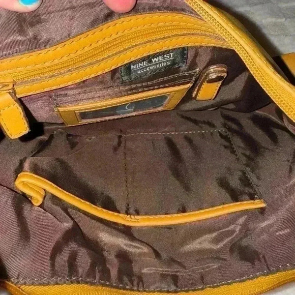 Vintage Nine West purse - Picture 5 of 6